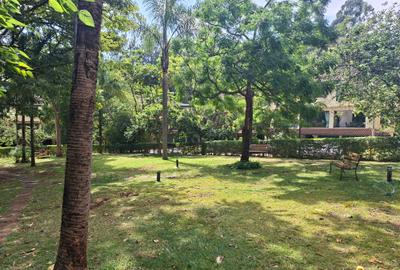 3 Bed Townhouse with En Suite at Near Westlands - 2