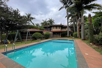 5 Bed House with En Suite in Runda - 4
