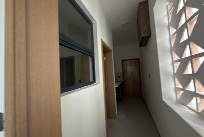 3 Bed Apartment with En Suite in Brookside - 4