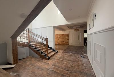 6 Bed House with En Suite at Old Runda - 3