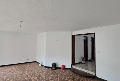 5 Bed Townhouse with En Suite at Nyari Central - 4