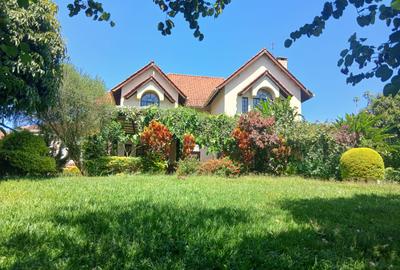 4 Bed Villa with En Suite in Runda