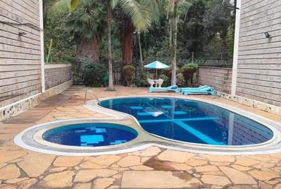 4 Bed Townhouse with En Suite in Westlands Area - 3