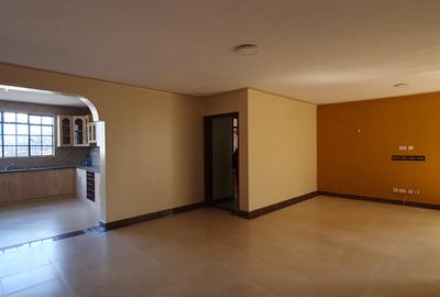 4 Bed Apartment with En Suite at 2Nd Parklands Avenue - 3