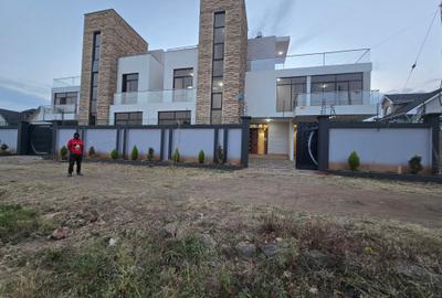 5 Bed House with En Suite at Kamakis - 2