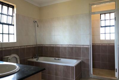 4 Bed Villa in Runda - 2