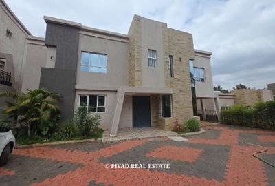 4 Bed House with Garden in Kiambu Road
