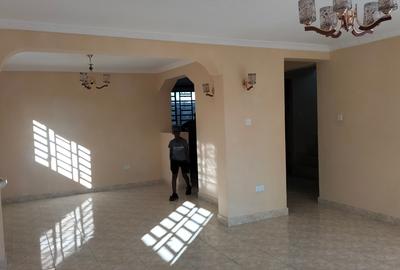 4 Bed House with En Suite at Rimpa - 3