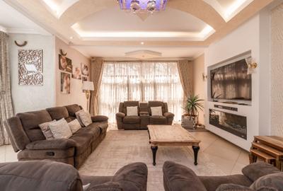 5 Bed House with En Suite in Kitengela - 2