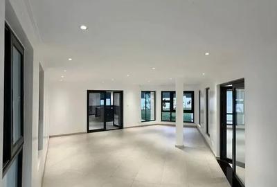 6 Bed Townhouse with En Suite in Runda - 3