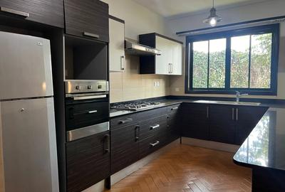 3 Bed Townhouse with En Suite in Kyuna - 3