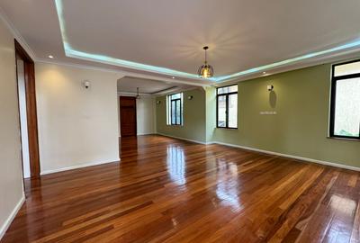 4 Bed Townhouse with En Suite in Lavington - 2