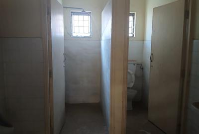 6,000 ft² Warehouse in Syokimau - 4