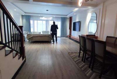 5 Bed Apartment with En Suite in Parklands