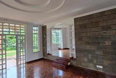4 Bed Townhouse with En Suite at Rosslyn Garden - 4