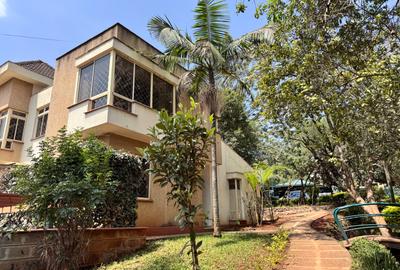 4 Bed Townhouse with En Suite in Kilimani - 3