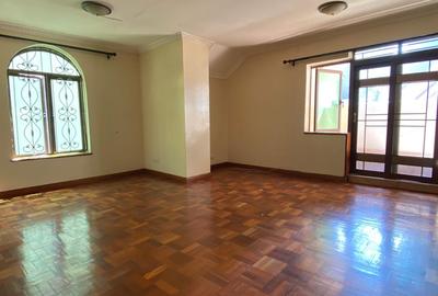 5 Bed Townhouse with En Suite at Lavington Green