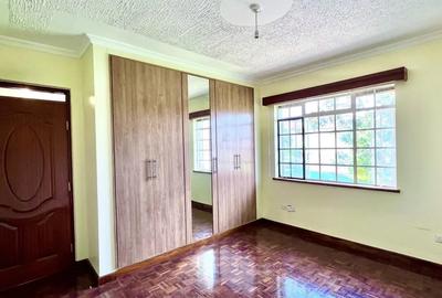 4 Bed Townhouse with En Suite at Runda - 4