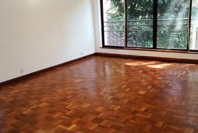 2 Bed Apartment with En Suite at Brookside - 4