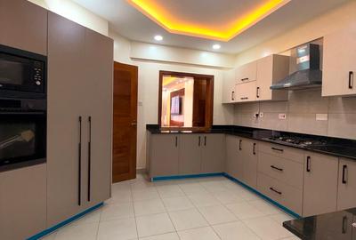 3 Bed Apartment with Staff Quarters in Kilimani - 3