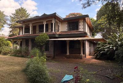 5 Bed Villa with En Suite in Nyari - 3