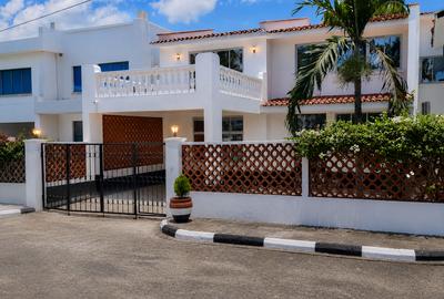 4 Bed Villa with En Suite at Twiga Road - 2