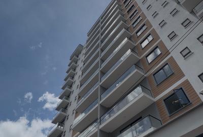 2 Bed Apartment with En Suite in Brookside