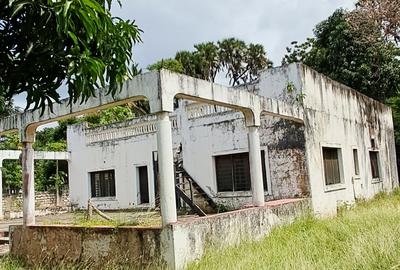 3 Bed Villa with En Suite at Malindi - 2
