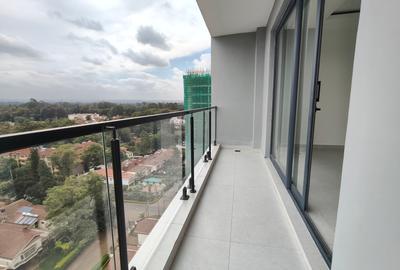 3 Bed Apartment with En Suite in Brookside