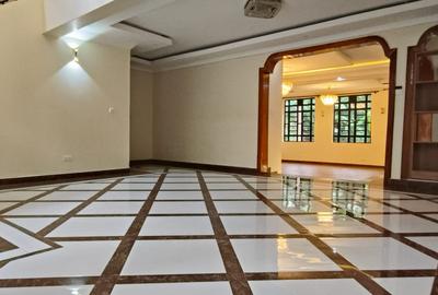 5 Bed House at Kitusuru - 3