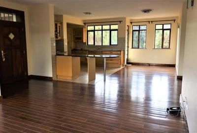 3 Bed Apartment with En Suite in Kilimani - 4