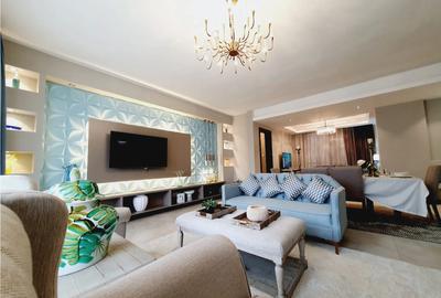 3 Bed Apartment with Swimming Pool in Riverside - 4