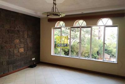 4 Bed Apartment in Riverside - 2