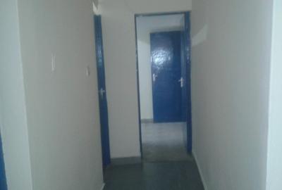 6,950 ft² Warehouse with Service Charge Included in Industrial Area - 3