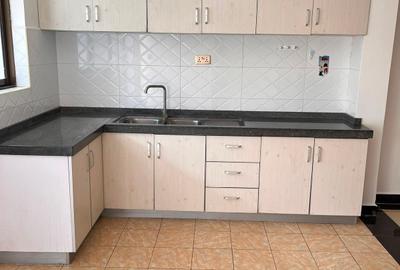 2 Bed Apartment with Borehole in Kilimani - 3