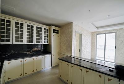 4 Bed Apartment with En Suite at 2026-510 4 Bed C Ren - 2