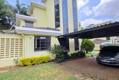 5 Bed Townhouse with En Suite at Maji Mazuri - 2