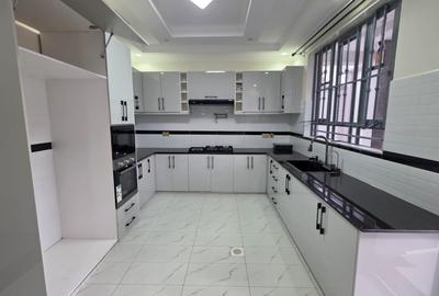 5 Bed House with En Suite at Mugutha - 2