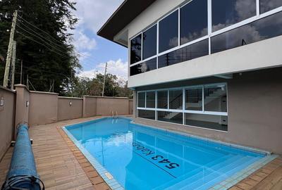 4 Bed Townhouse with En Suite in Lavington - 3