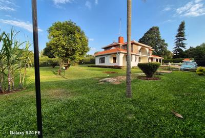 5 Bed House with En Suite at Runda