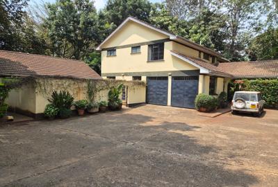 6 Bed House with En Suite at Nyari Estate