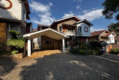 4 Bed Townhouse with En Suite in Runda