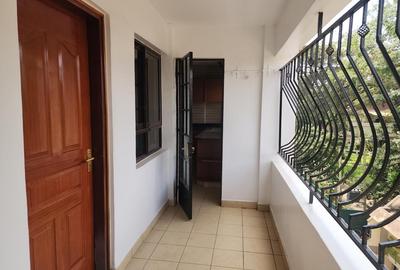 3 Bed Apartment with En Suite at Hatheru Road - 3