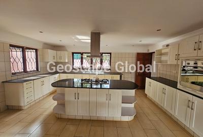 5 Bed House with En Suite in Gigiri - 3