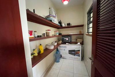 Furnished 3 Bed Apartment with En Suite in Westlands Area - 4