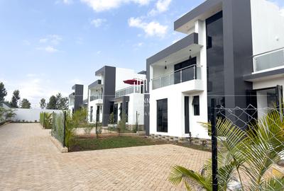 5 Bed Villa with En Suite in Ruiru