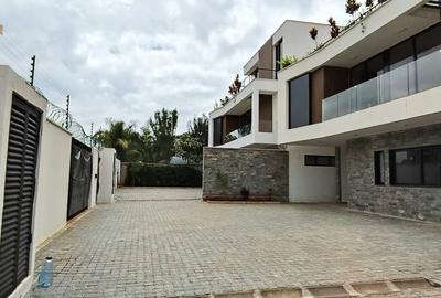 4 Bed Townhouse with En Suite in Runda