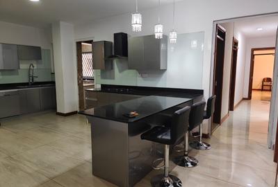 4 Bed Townhouse with En Suite in Langata - 2