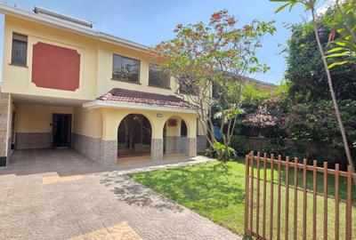 4 Bed Townhouse with En Suite in Lavington - 3