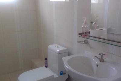 2 Bed Apartment with En Suite in Lavington - 4